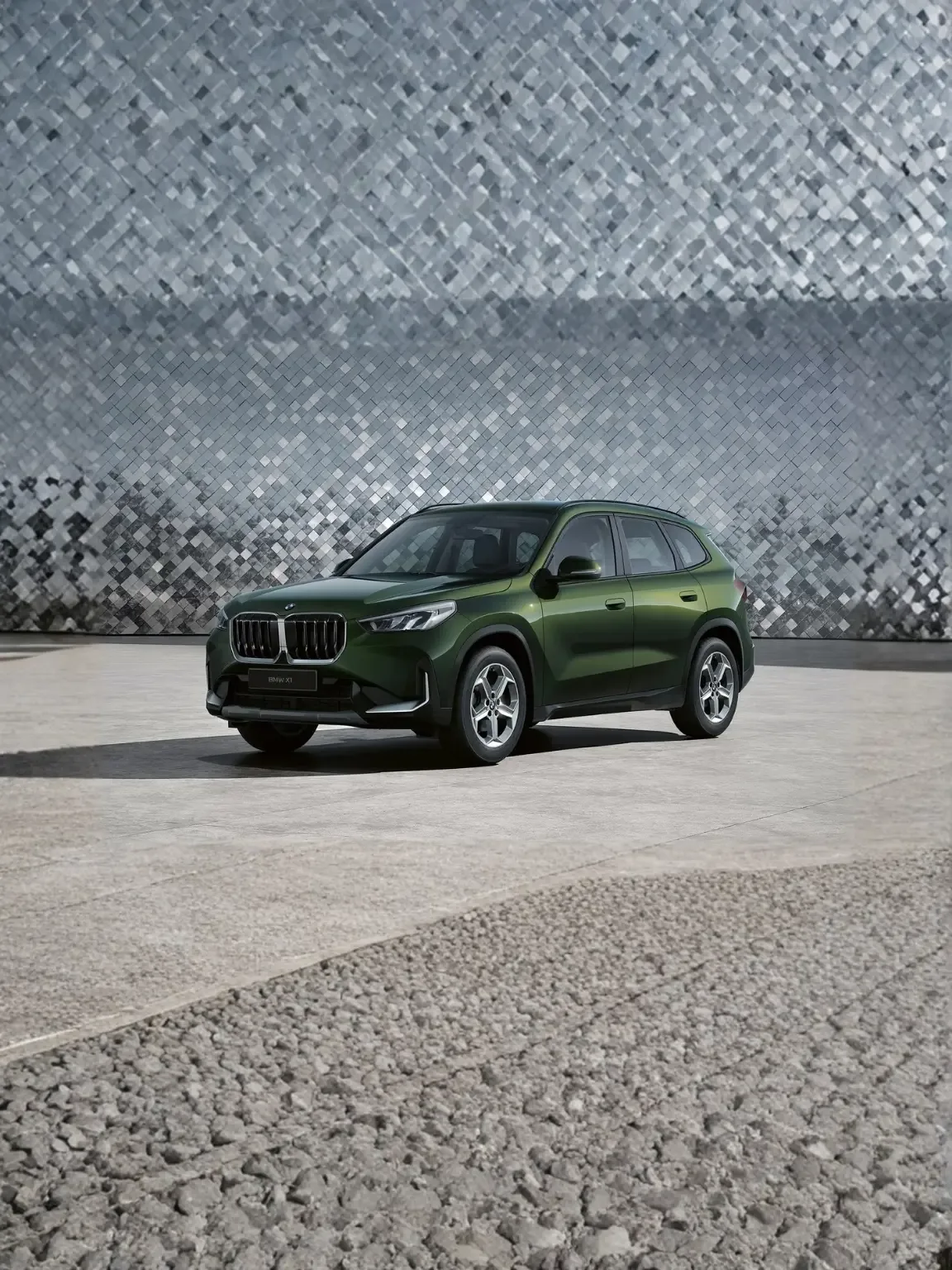 BMW X1 main banner